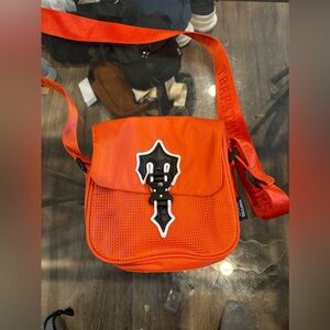 Trapstar crossbody side shoulder bag